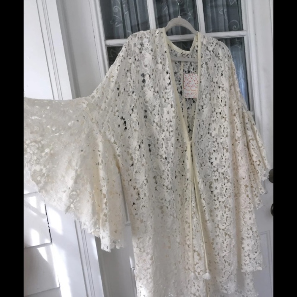Free People crochet lace tunic / robe / coverup ๐ - Picture 5 of 9